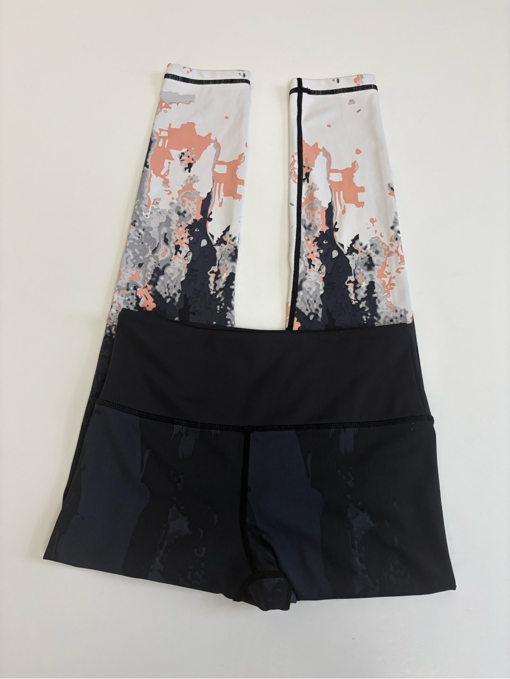 Zyia Active Watercolor Black Ombré Leggings Size 2